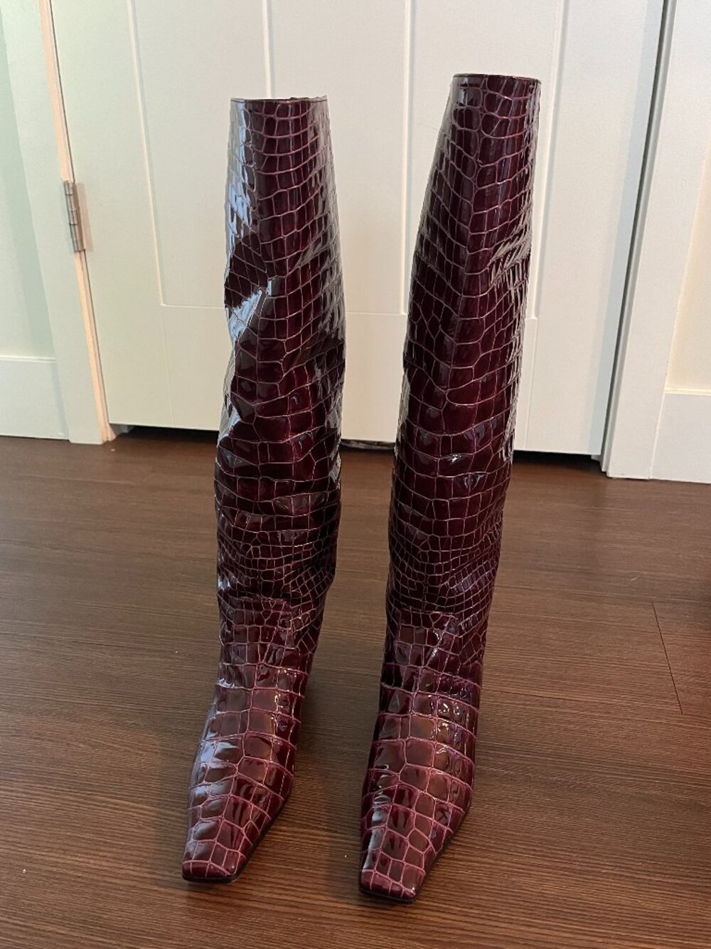 NWOT Khaite Marfa Croc Embossed Leather Knee High Boots Burgundy Size 36 / US 6